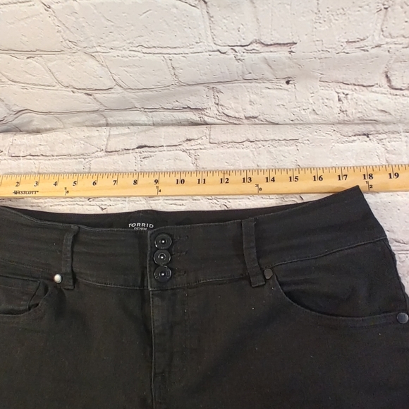 Torrid Denim Black Size 16 Black Stretch Jeans - Picture 7 of 15
